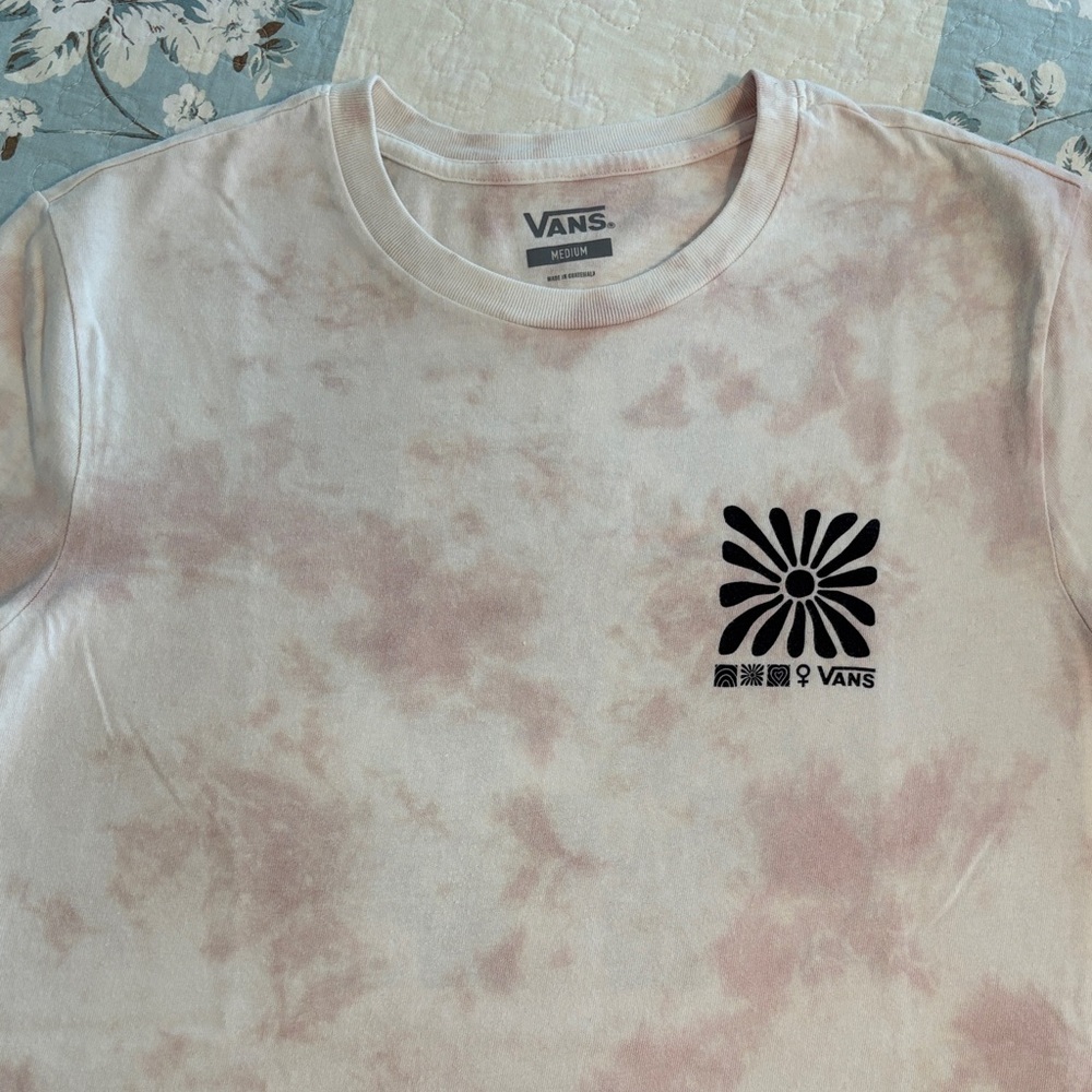 VANS TEE SHIRT in Blush Pink Tie Dye Size Medium
